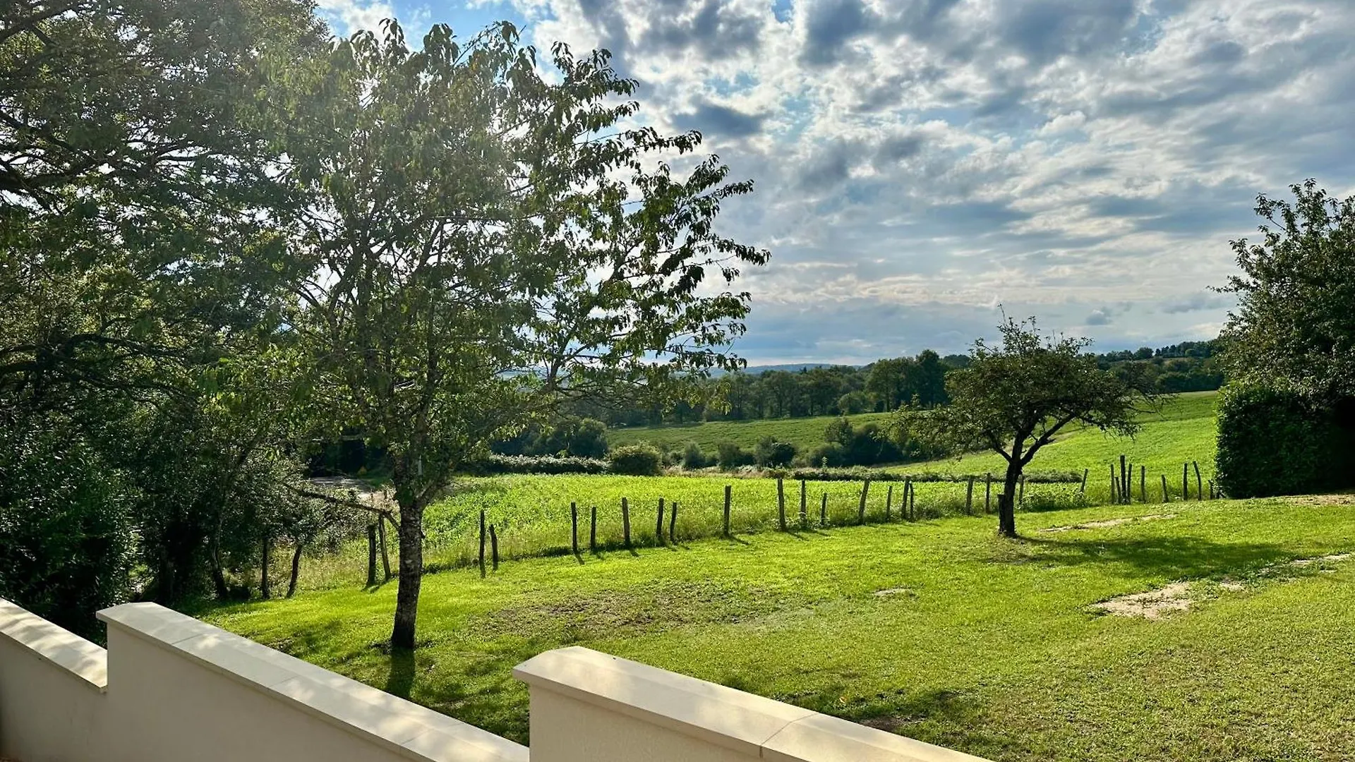 Maison Neuve, Cadre Apaisant,Jacuzzi Et Piscine Planioles 0*,  France