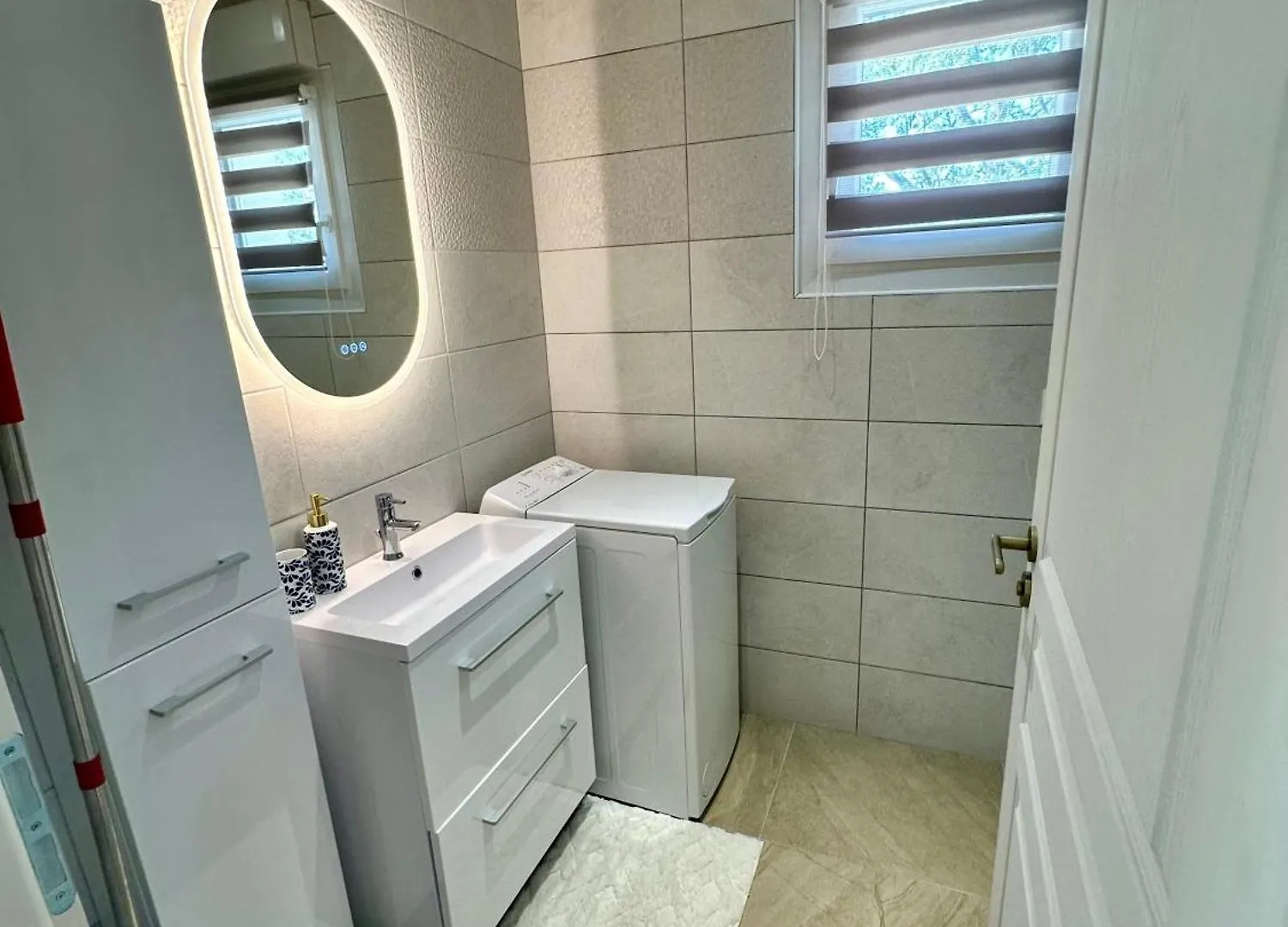 Holiday home Maison Neuve, Cadre Apaisant,Jacuzzi Et Piscine Planioles